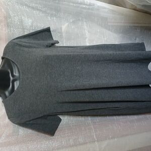 NWOT shelia rose charcol heather shirt dress with pockets shorts length sz.M